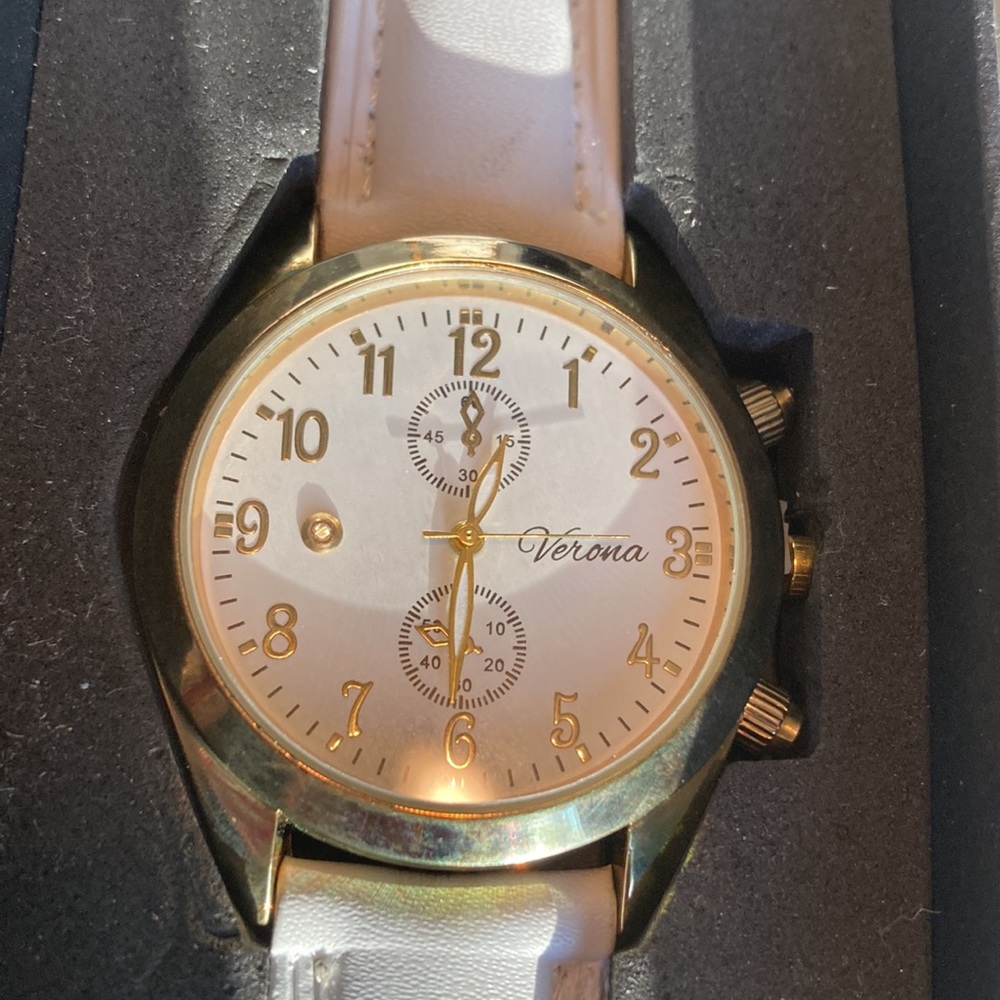 Verona Women’s Watch - Picture 3 of 4